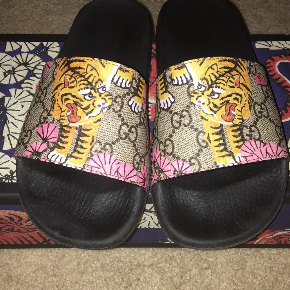 Gucci bengal sandals/slides Authentic